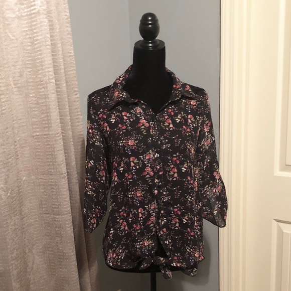 Penelope Project Tops - Knotted Floral Button Up with Lace